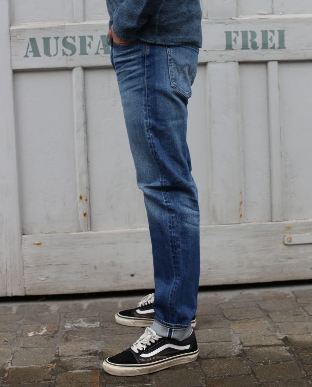 REGULAR TAPERED JEANS Blue - mid dark used