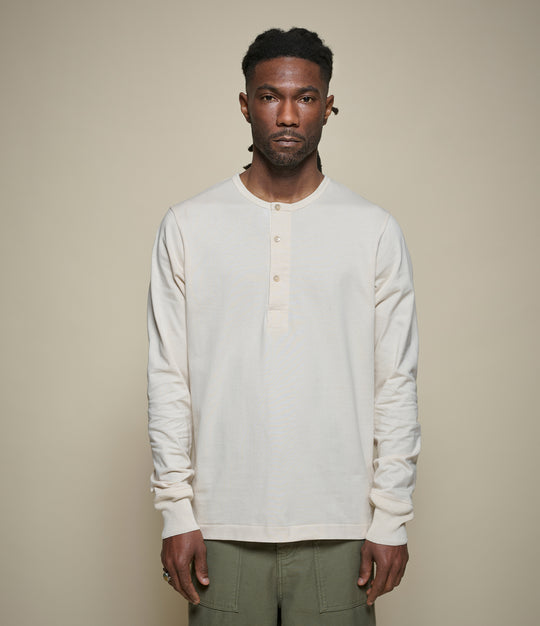 2M06 Vintage Machine Refined Classic Fit Langarm-Henley - Nature
