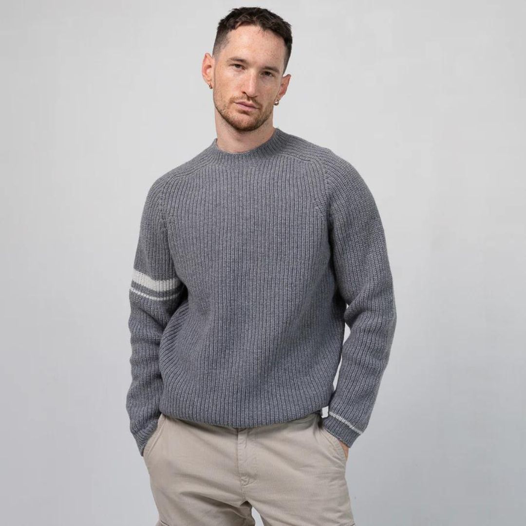 Reiner Rundhals Pullover